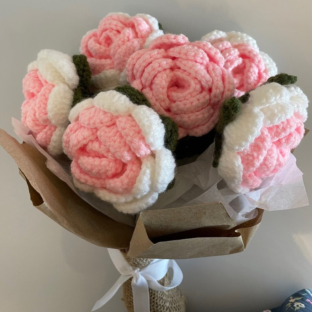 Handmade Crochet Bouquet (Roses) - Picture 6 of 13